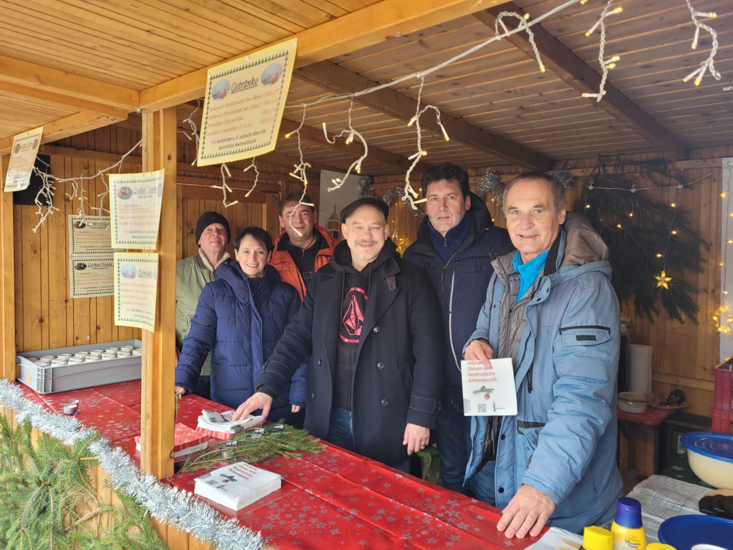 allle-in-der-bude-schraeg-vorne.jpg